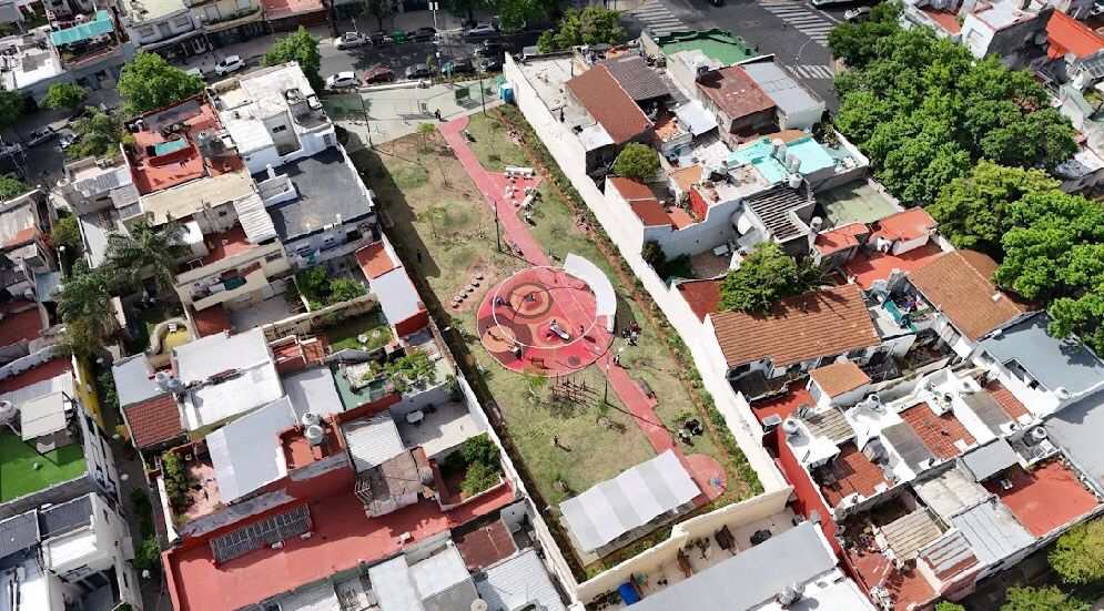 PARQUES Y PLAZAS
